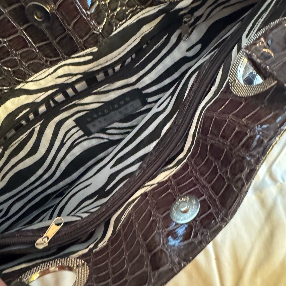 Handbag - Picture 2 of 3